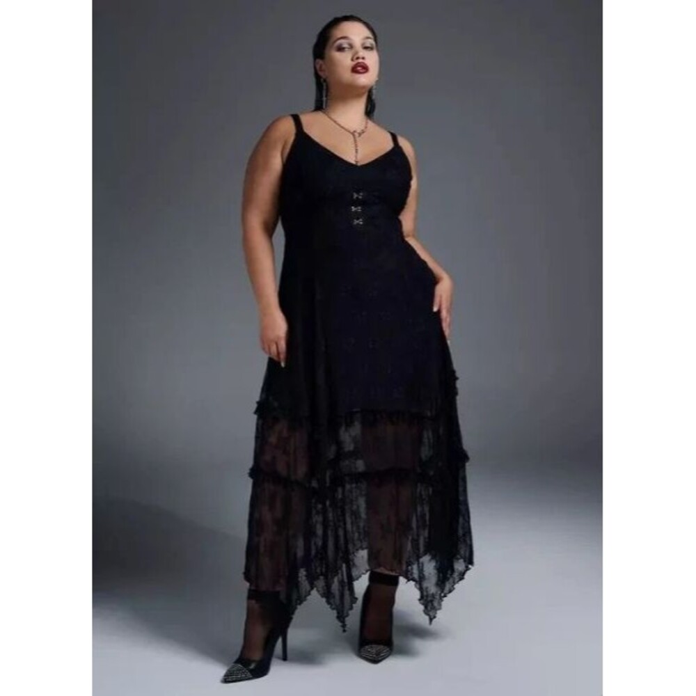 Torrid Nightfall Gothic Tiered Lace Maxi Black Dress 2X NWT